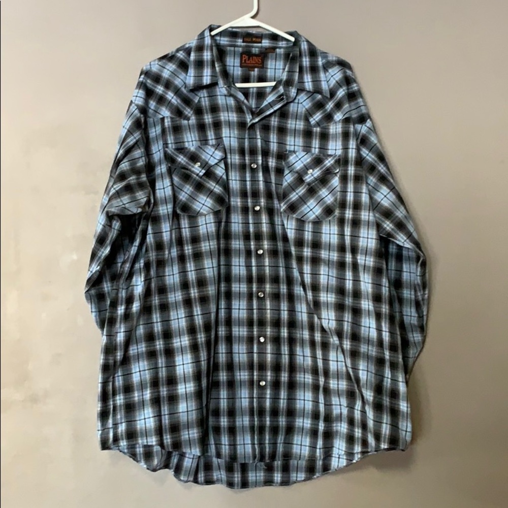 Long sleeve pearl snap shirt